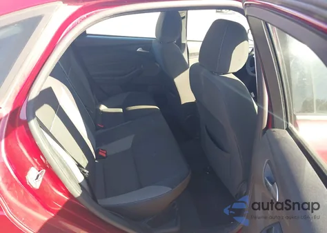 2013 Ford Focus Se z USA, uszkodzony, nr VIN 1FADP3F27DL187870